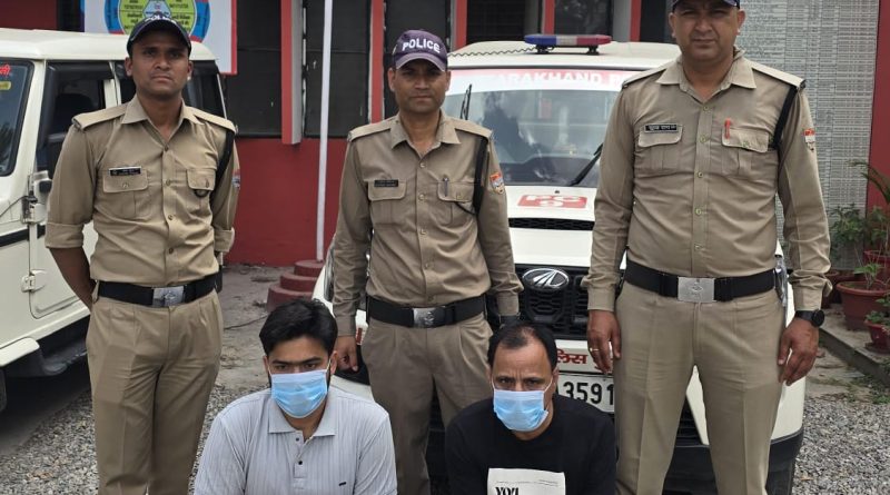 देहरादून में सीबीएसई रिक्रूटमेंट की परिक्षा में गौतम कुमार पासवान की जगह परीक्षा दे रहा मुन्ना भाई को दून पुलिस ने किया गिरफ्तार