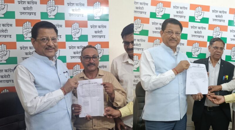उत्तराखंड कांग्रेस श्रम प्रकोष्ठ में राम गोपाल वर्मा बने महासचिव व एडवोकेट नरेंद्र कुमार को प्रदेश सचिव की जिम्मेदारी