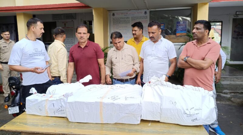 उत्तराखंड एसटीएफ द्वारा ब्रांडेड कम्पनी की नकली सिगरेटों के बड़े जखीरे को किया गया बरामद..