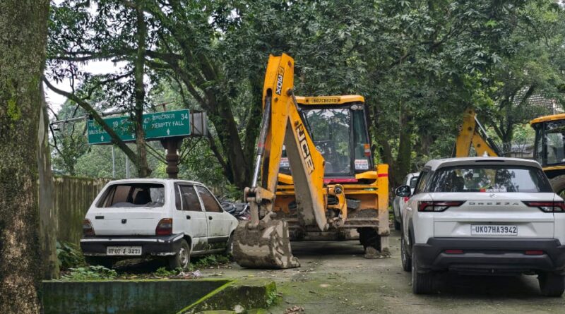 अवैध खनन पर प्रशासन का हंटर; जेसीबी, पोकलैण्ड सहित 4 वाहन सीज; 7.20 लाख अर्थदण्ड