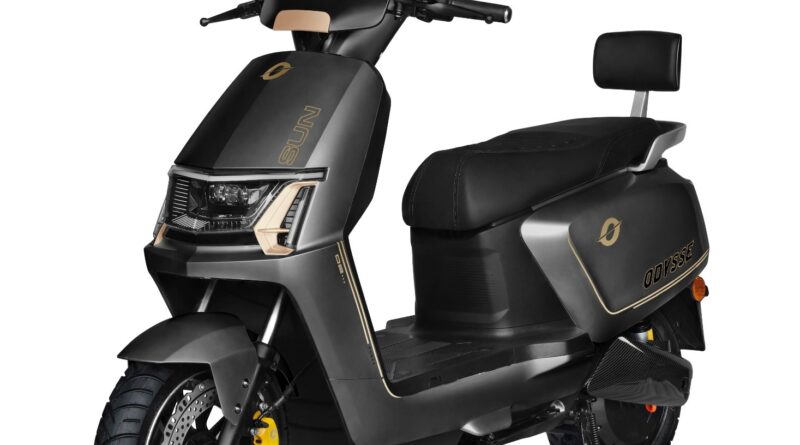 ओडिसी इलेक्ट्रिक ने एविएशन-ग्रेड सीट और शानदार कम्‍फर्ट के साथ लॉन्‍च किया अपना हाई-स्‍पीड स्‍कूटर ओडिसी सन 