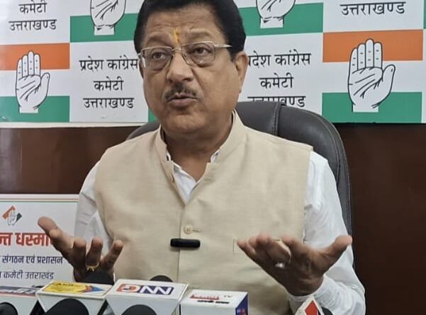 उत्तराखंड में आपदाओं से हाहाकार ,प्रदेश के सांसद प्रधानमंत्री के साथ फोटोशूट में व्यस्त ,अजय भट्ट का संवेदनहीन बयान