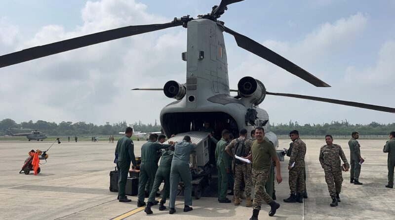 उत्तरकाशी के धराली आपदा के कारण गंगोत्री क्षेत्र से तीर्थयात्रियों का रेस्क्यू जारी।