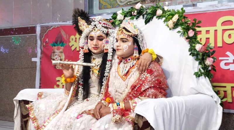 उत्तराखंड में भगवान श्रीकृष्ण के जन्मोत्सव का पर्व जन्माष्टमी धूमधाम से मनाया गया. मंदिरों में भक्तों ने भगवान की विधि विधान से पूजा अर्चना की