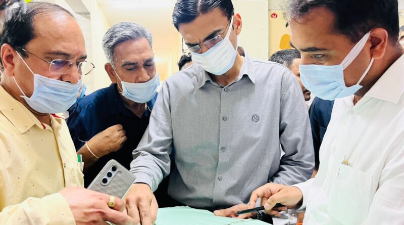 जिलाधिकारी सविन बंसल की अध्यक्षता में आज ऋषिपर्णा सभागार कलेक्ट्रेट में चिकित्सा प्रबन्धन समिति राजकीय जिला चिकित्सालय (कोरोनेशन) संचालन मण्डल की त्रैमासिक बैठक आयोजित की गई।