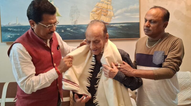 शिक्षक दिवस के अवसर पर अपने गुरुजनों को याद करके भावुक हुए कांग्रेस उपाध्यक्ष सूर्यकांत धस्माना।