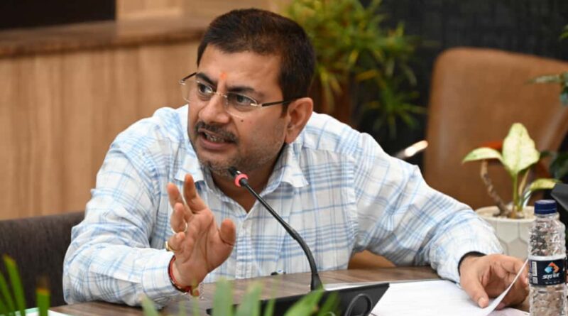 अवैध लिंग परीक्षण पर शिकंजाः पीसीपीएनडीटी एक्ट के नियमों को सख्ती से लागू करने के निर्देश।