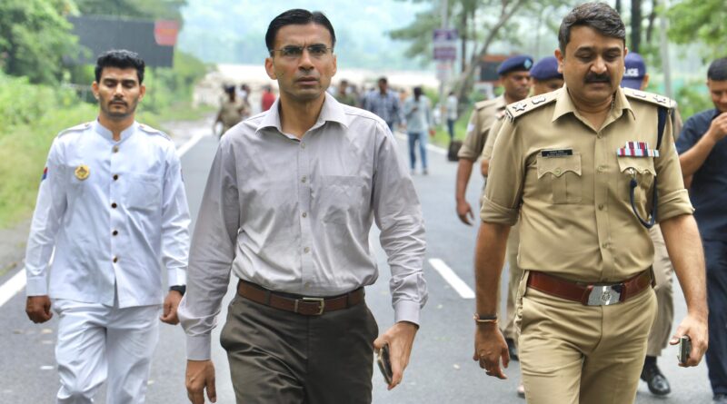 भारी बारिश के दृष्टिगत अलर्ट मोड पर DEHRADUN पुलिस  ,एसएसपी देहरादून द्वारा हर स्थिति पर स्वयं रखी जा रही नजर