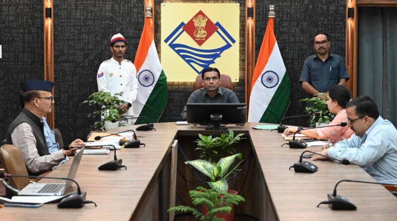 फर्जी राशन कार्ड, आयुष्मान कार्ड पर सख्ती, डीएम ने दिए सत्यापन अभियान शत प्रतिशत पूर्ण करने के निर्देश।