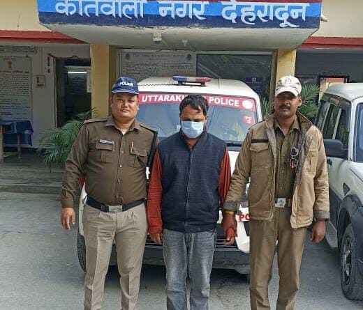 दून हॉस्पिटल के सामने फायरिंग की घटना के मास्टरमाइंड अभियुक्त को देहरादून पुलिस ने किया गिरफ्तार
