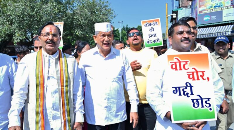 सरकार के खिलाफ छात्रों और युवाओं की “खुली जंग” : बेरोजगारी और नशे के खिलाफ गांधी पार्क से निकली हुंकार