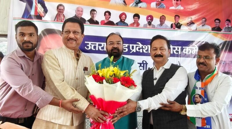 “संविधान बचाओ भाजपा भगाओ” कार्यक्रम में सोनू गहलोत के नेतृत्व में थामा कांग्रेस का दामन