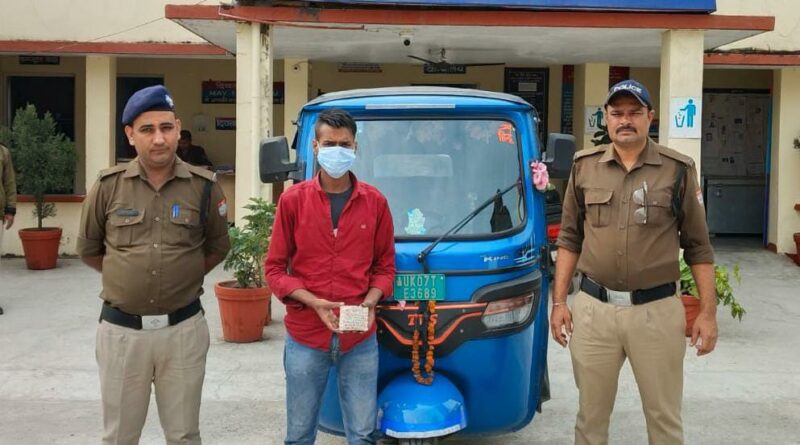 ऑटो में महिला के पर्स से पैसे चोरी होने की घटना का DEHRADUN पुलिस ने किया खुलासा