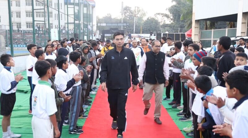 रजत जयंती के अवसर पर जिला प्रशासन के तत्वाधान में मैराथन दौड़ आयोजित किया गया।