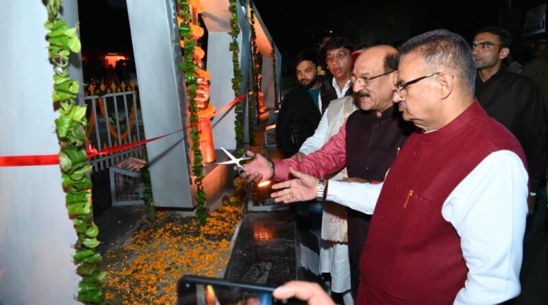 संस्कृति  एवं लोक परंपरा की झलक दिखाते जिला प्रशासन के अभिनव  प्रयास; कुठालगेट साई मंदिर तिराहा सौंदर्यकरण कार्य जनमानस को समर्पित