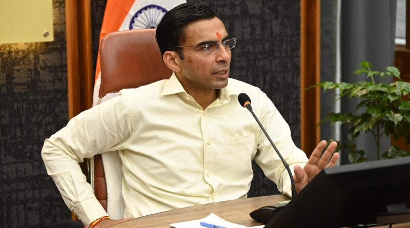 फरियादी नाजमा खातून ने 13 नवम्बर को डीएम से लगाई थी गुहार , डीएम ने मुख्य शिक्षा अधिकारी को दिए  निर्देश।