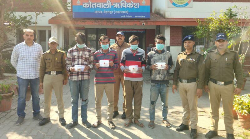 ऋषिकेश क्षेत्र में हुई लूट की घटना का देहरादून पुलिस ने किया खुलासा