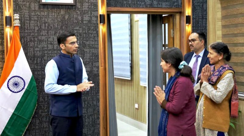 सीएम के संकल्प शिक्षित बेटियां सशक्त समाज को चरितार्थ करता जिला प्रशासन; रोजगार शिक्षा मदद का एकल प्रशासनिक स्ट्रोक