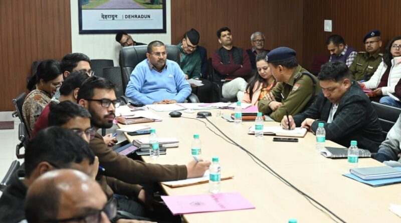 शीतलहर और तापमान में दिनों दिन गिरावट को देखते हुए देहरादून जिला प्रशासन अलर्ट मोड में