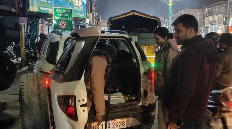 संदिग्धों की तलाश हेतु एसएसपी देहरादून द्वारा नियमित अलग-अलग स्थान पर चेकिंग अभियान