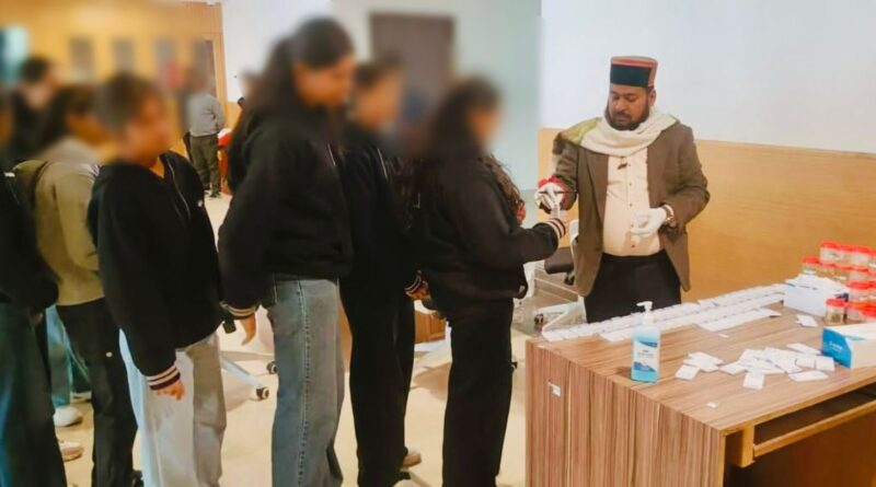 ड्रग्स के विरूद्ध जिला प्रशासन का एक्शन जारी; ग्राफिकएरा डीम्ड यूनिवर्सिटी में 150 छात्र/छात्राओं की रैंडम टेस्टिंग