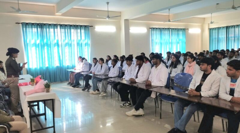 एसएसपी देहरादून के निर्देशों पर दून पुलिस की जागरूकता की पाठशाला