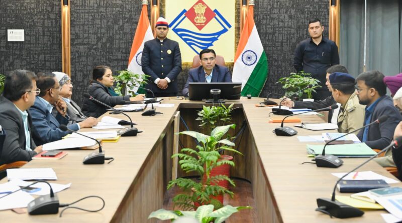 सार्वजनिक सुविधाओं के लिए रात में सशर्त सड़क खुदाई की अनुमति, मानकों की निगरानी करेगी क्यूआरटी : डीएम