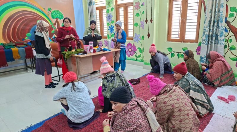 डीएम की पहल से संवर रहा नारी निकेतन, बुजुर्ग महिलाओं को मिलेगा सम्मानजनक आश्रय