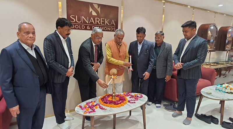 सुनारीका गोल्ड एंड डायमंड के पहाड़ी विरासत ज्वैलरी शो रूम का भव्य शुभारम्भ