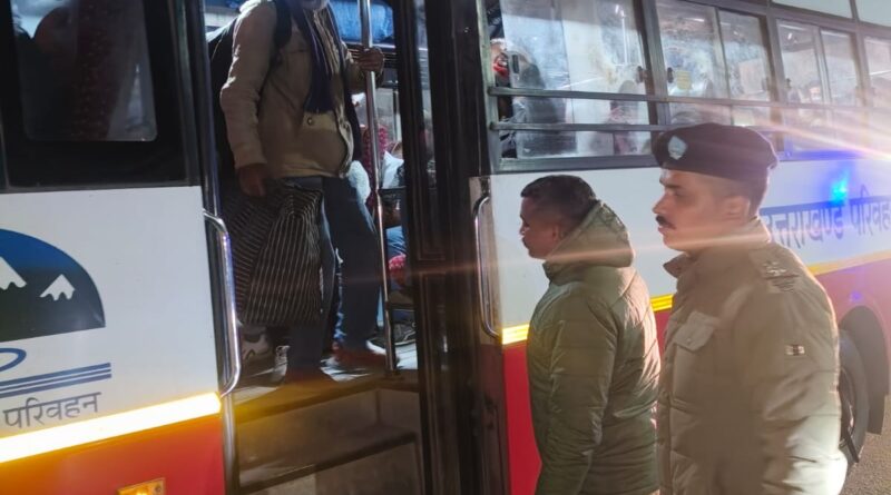 अपराधी की बारात निकालती दून पुलिस गुण्डा अधिनियम के तहत 01 अभियुक्त तड़ीपार