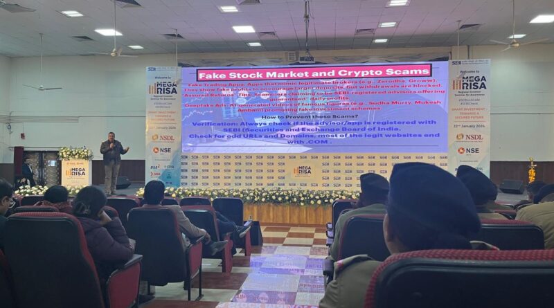 छात्रों के बीच पहुँची दून पुलिस, चलाई जागरूकता की पाठशाला