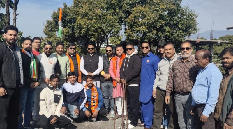 शिवसेना ने कैंट में धूमधाम से मनाया 77वां गणतंत्र दिवस