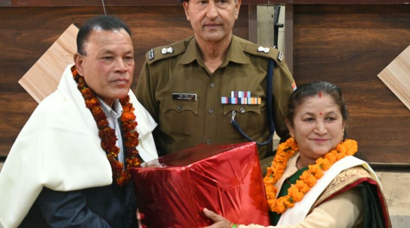पुलिस लाइन देहरादून में सेवानिवृत्त पुलिस कर्मियों का सम्मान समारोह