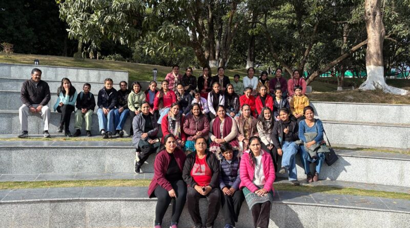 भ्रमण नहीं, मुख्यधारा से जोड़ने का प्रबल माध्यम हैं ऐेसे कार्यक्रम-डीएम सविन