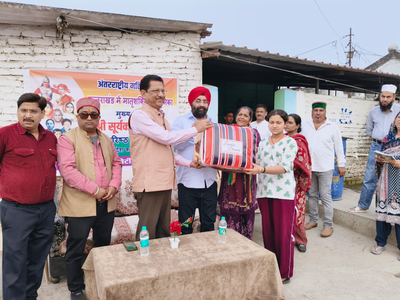 अंतरराष्ट्रीय महिला दिवस पर प्रेमनगर में महिला सम्मान व विचार गोष्ठी आयोजित