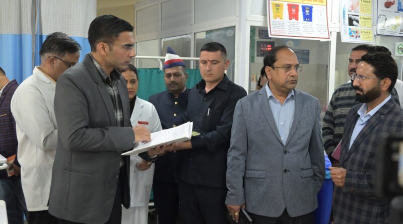 दून में डायग्नोस्टिक सेंटरों पर सख्ती—बिना मानकों के संचालन पर रोक