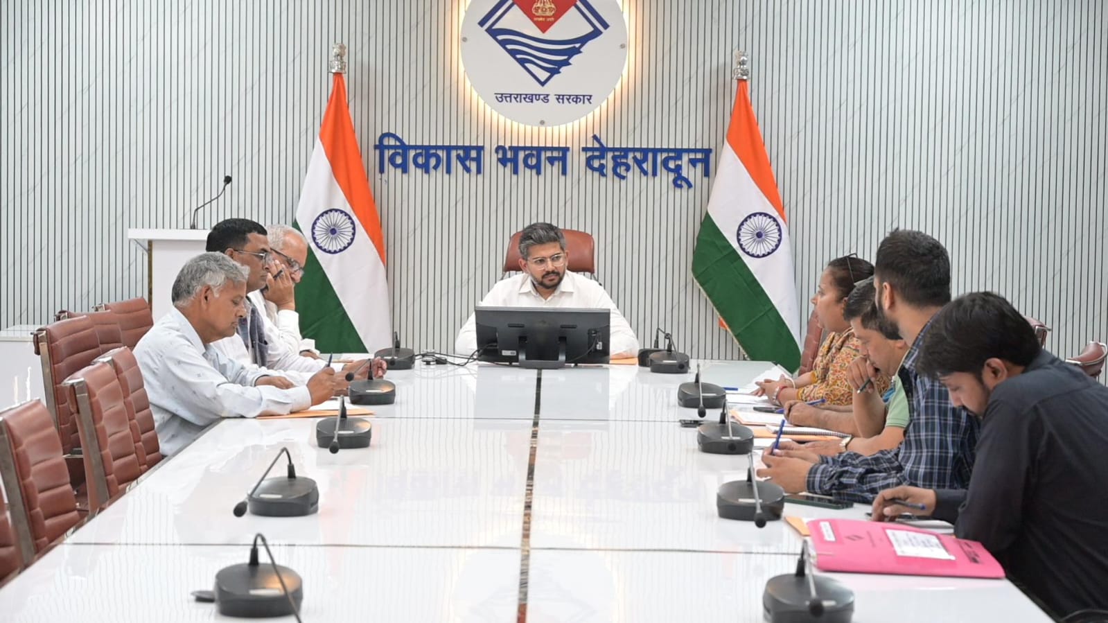 देहरादून में चुनावी तैयारी हाई अलर्ट पर, 1882 बूथों पर होगा बड़ा पुनरीक्षण