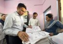 विकासनगर सब-रजिस्ट्रार कार्यालय में डीएम की छापेमारी, बड़े स्तर पर अनियमितताएं उजागर