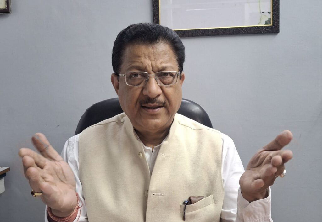 भाजपा में गुटबाजी खुलकर सामने, सांसद की बैठक से विधायकों की दूरी पर कांग्रेस का हमला