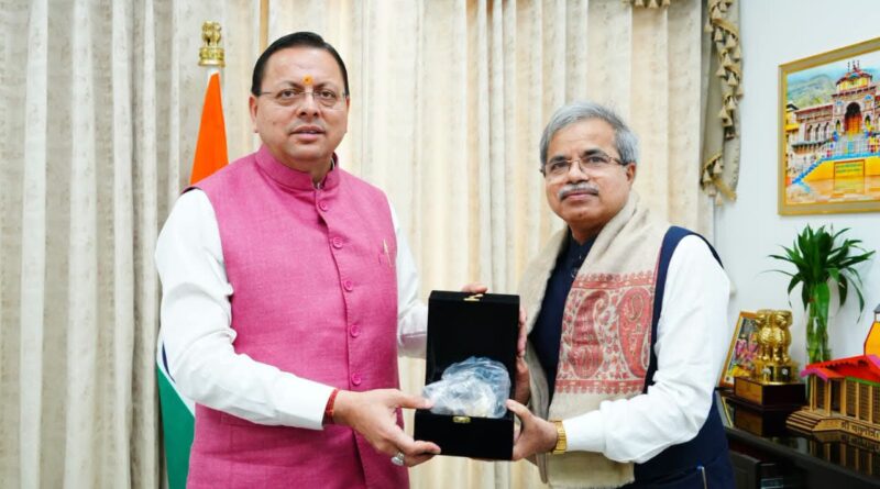 उत्तराखंड में रेलवे विस्तार को मिलेगी रफ्तार, सीएम धामी ने रखी बड़ी मांगें