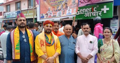 योगी आदित्यनाथ के जन्मदिवस पर हिंदी युवा वाहिनी ने किया विशाल भंडारे का आयोजन