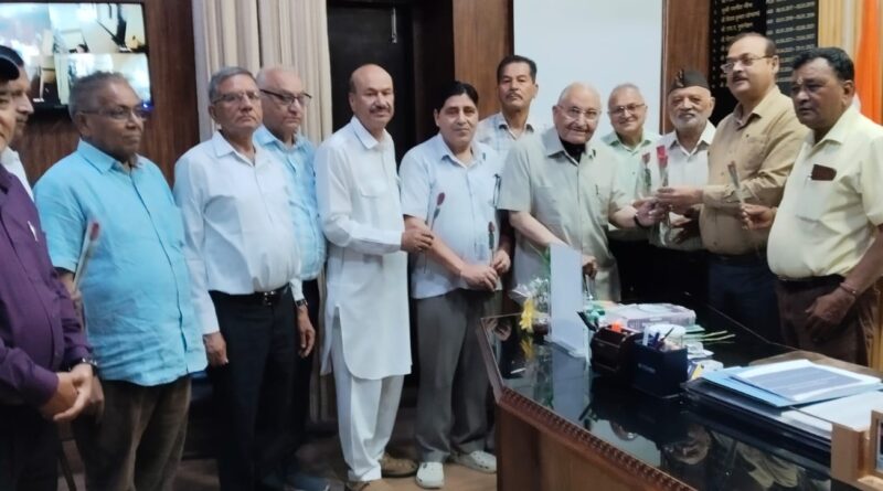 मुख्य नगर आयुक्त से मिला संयुक्त नागरिक संगठन का प्रतिनिधिमंडल शहर के विकास, हरित क्षेत्रों और साइकिल ट्रैक विस्तार पर हुई चर्चा
