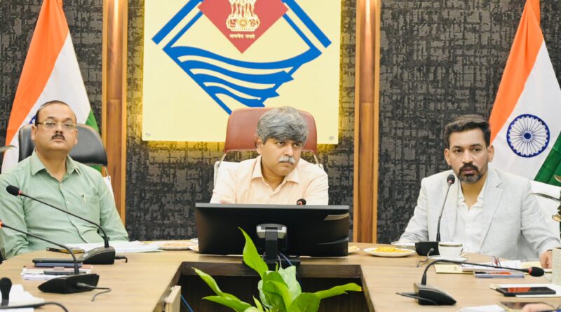 मानसून से पहले अलर्ट मोड में देहरादून, आपदा तैयारियों की प्रमुख सचिव ने की समीक्षा
