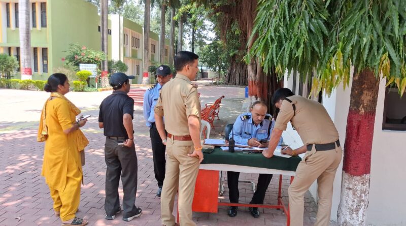 NEET (UG) परीक्षा को लेकर दून पुलिस अलर्ट, सभी परीक्षा केंद्रों पर कड़े सुरक्षा इंतजाम