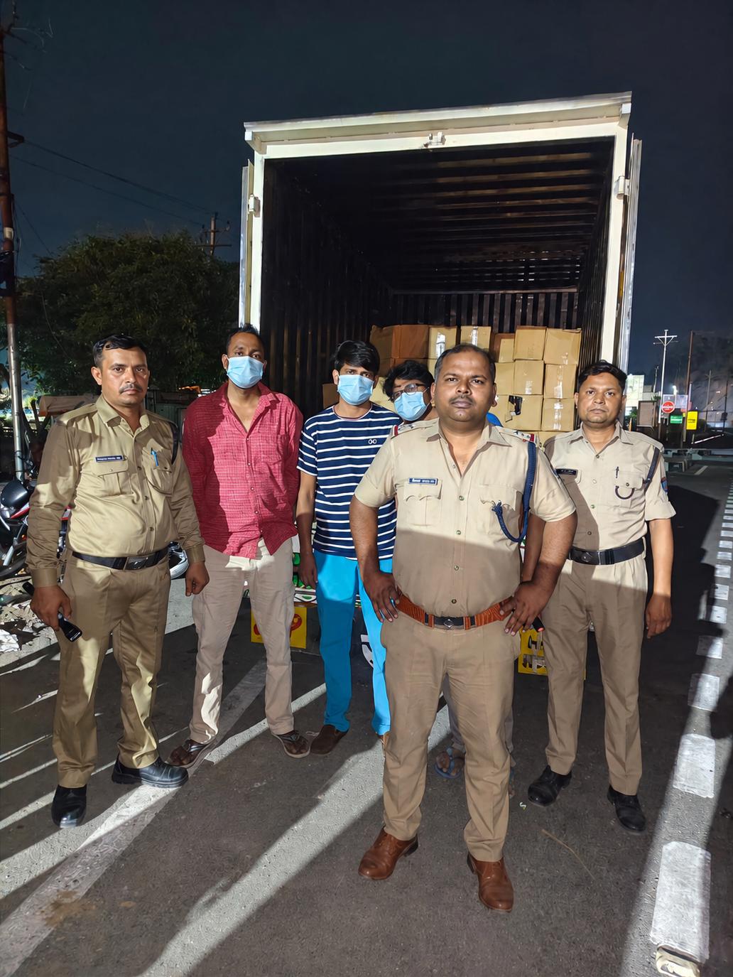 ऑपरेशन प्रहार: विकासनगर में 120 पेटी अवैध शराब बरामद, 3 तस्कर गिरफ्तार