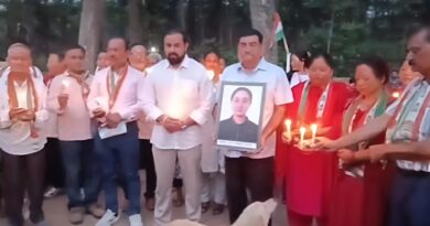 रिया थापा को श्रद्धांजलि, कांग्रेस का कैंडल मार्च; शिक्षा मंत्री के इस्तीफे और NTA खत्म करने की मांग