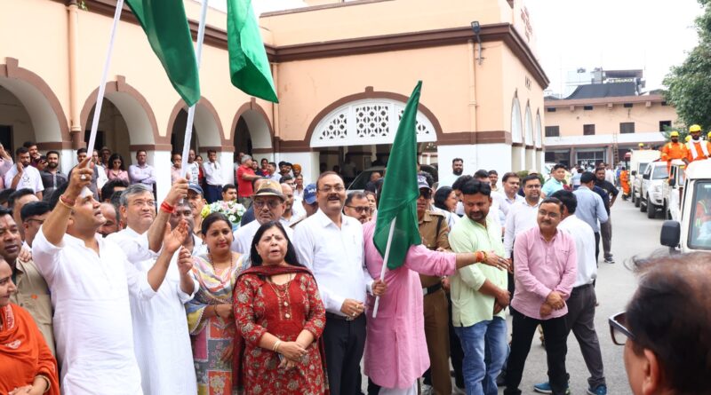 देहरादून में शुरू हुई क्विक रिस्पॉन्स टीम (QRT), आपदा और स्वच्छता सेवाओं के लिए 24×7 रहेगी तैयार