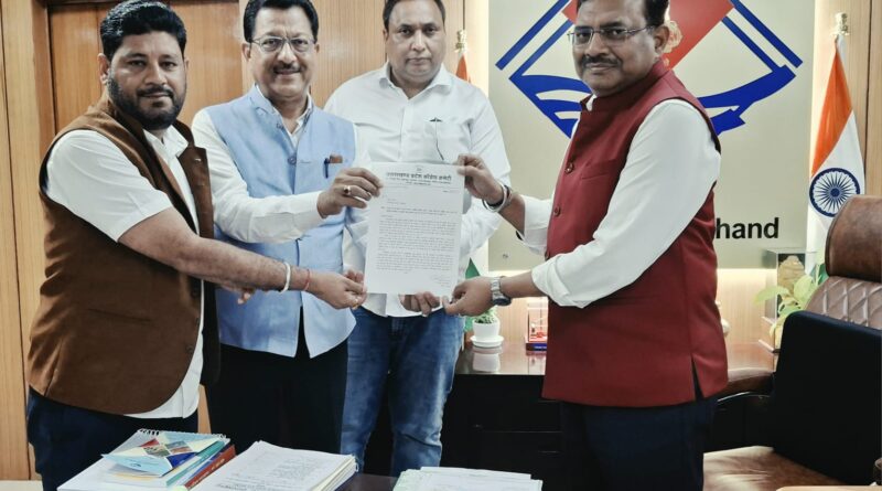 प्रेमनगर पुल विवाद पर कांग्रेस का हल्ला बोल, ध्वस्त सड़कों को लेकर सरकार घिरी