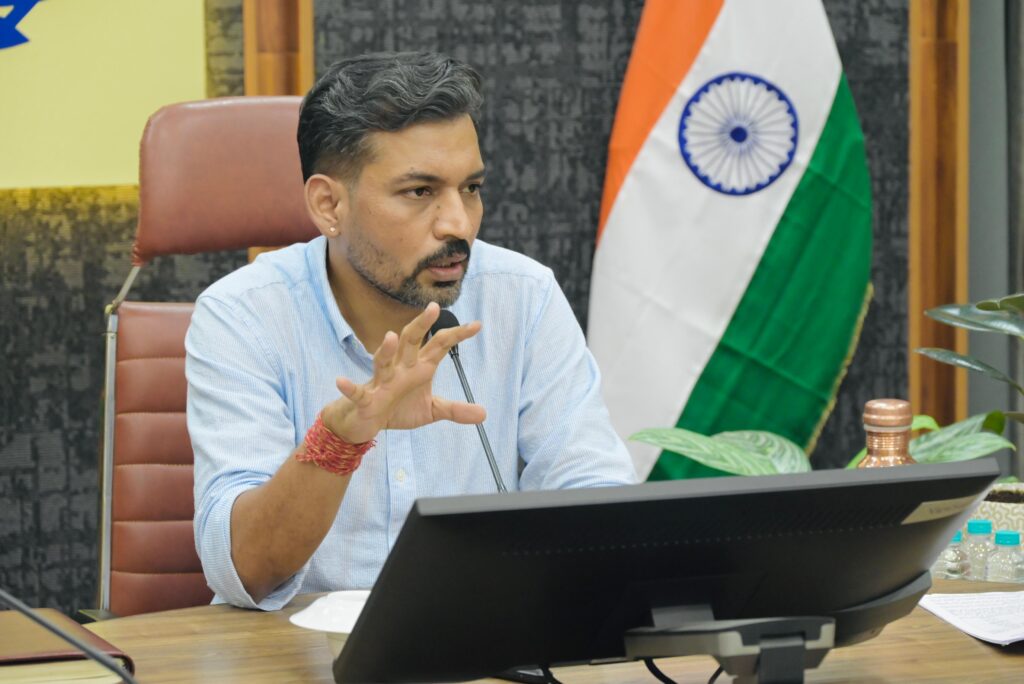 15 अगस्त पर देशभक्ति के रंग में रंगेगा देहरादून, परेड ग्राउंड में मुख्यमंत्री धामी करेंगे ध्वजारोहण