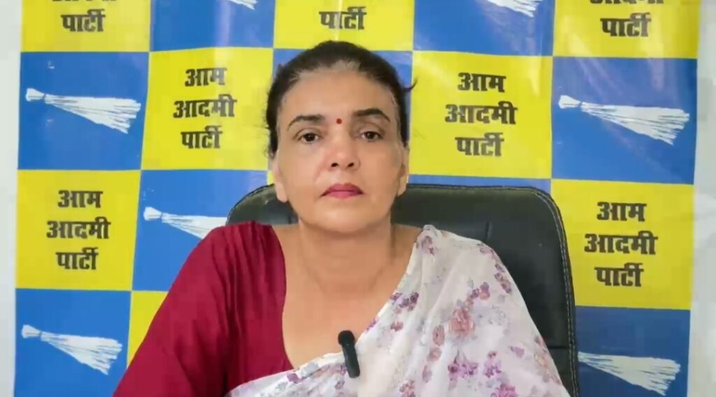 E20 पेट्रोल पर AAP का हमला, केंद्र से फैसला वापस लेने की मांग